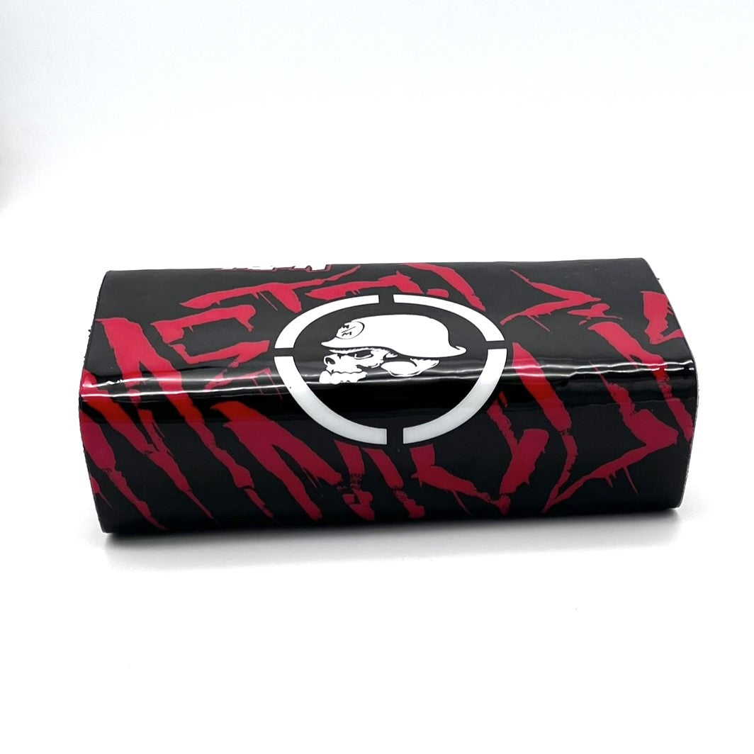 Black and red with white graphic metal mulisha buldge