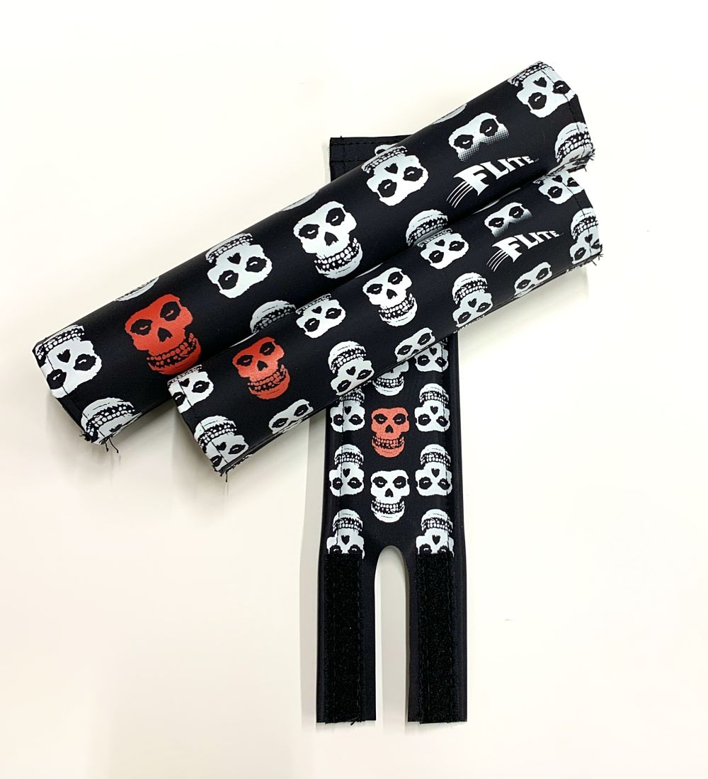 Alternate position flite fright bmx padset with skulls